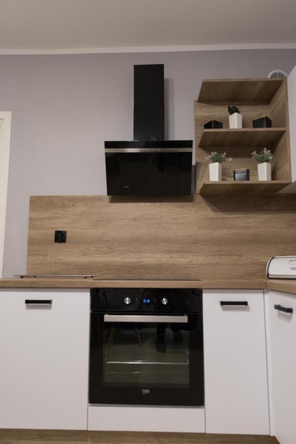 Apartament Marlenka นือซา ภายนอก รูปภาพ